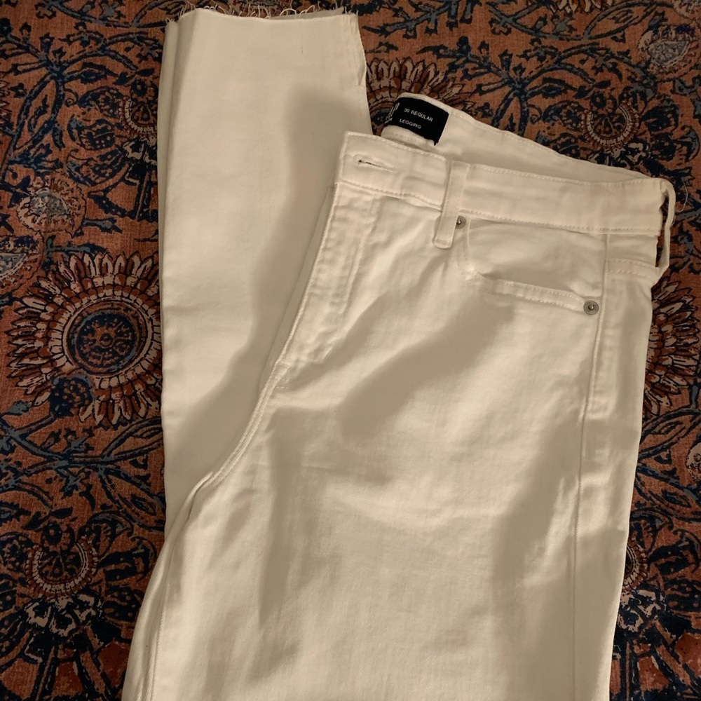 White skinny Gap jeans!